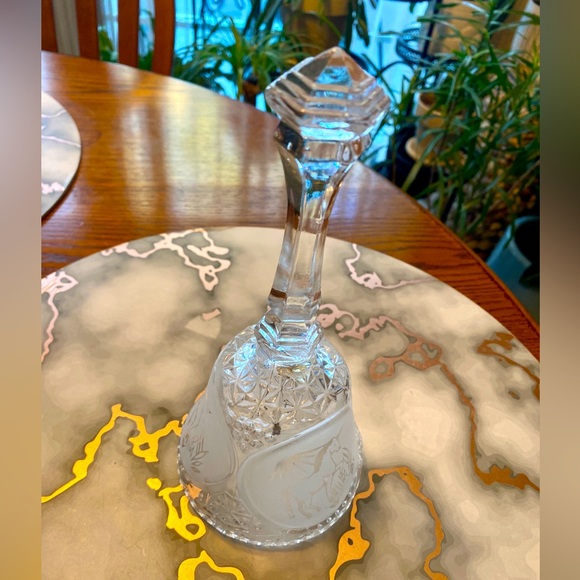 Crystal Bell w Unicorns - Picture 1 of 6